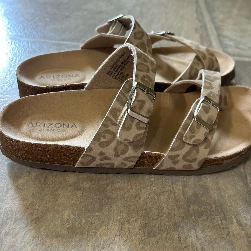 Arizona Jean Company Kids Leopard Print Sandals
